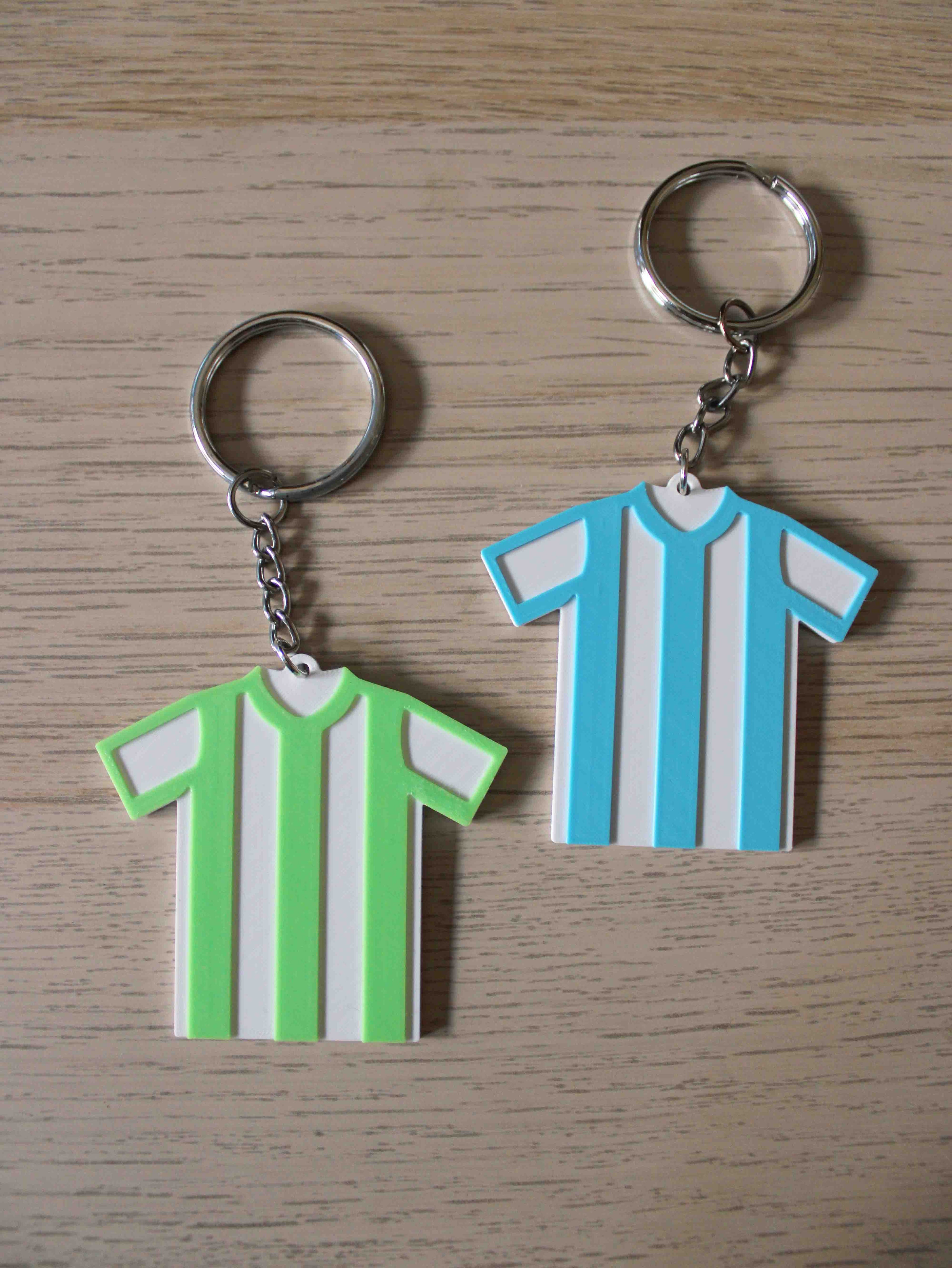 Custom 3D Printed Football Jersey Keychain – Personalized Team Name Option